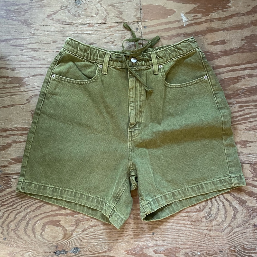BDG High Waist Tie Skate Short